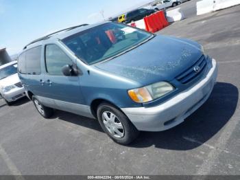  Salvage Toyota Sienna