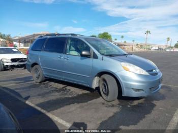  Salvage Toyota Sienna