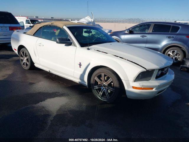  Salvage Ford Mustang