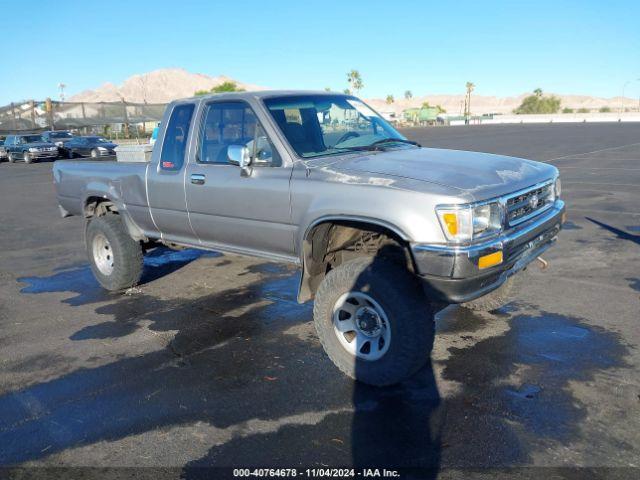  Salvage Toyota Pickup