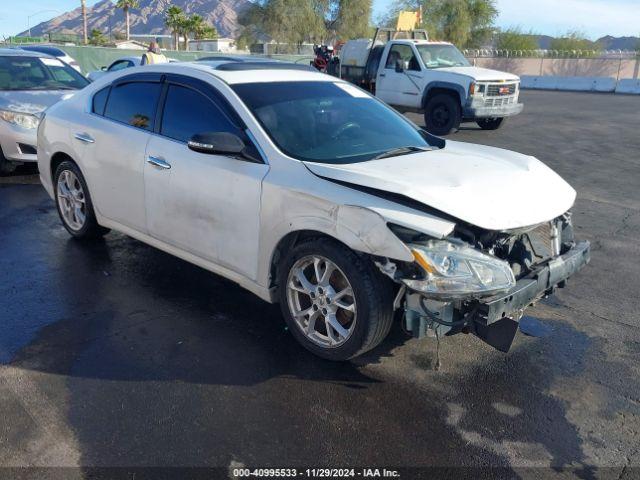  Salvage Nissan Maxima