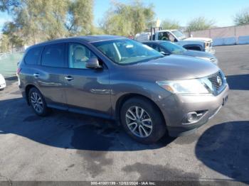  Salvage Nissan Pathfinder