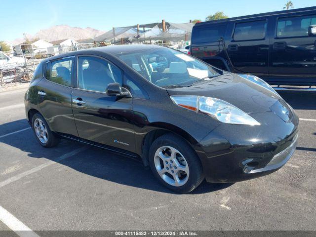  Salvage Nissan LEAF