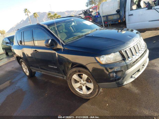  Salvage Jeep Compass