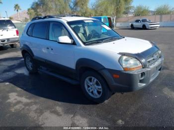  Salvage Hyundai TUCSON