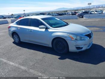  Salvage Nissan Altima