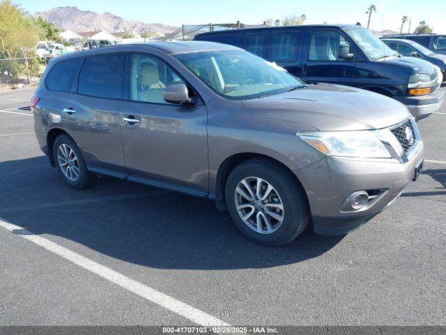  Salvage Nissan Pathfinder