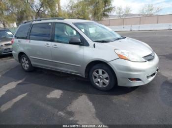  Salvage Toyota Sienna