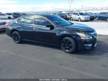  Salvage Nissan Altima