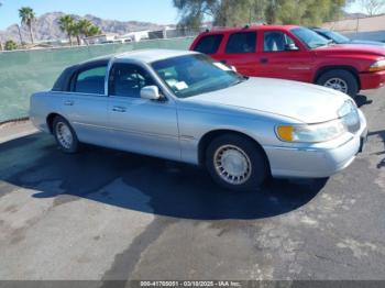  Salvage Lincoln Towncar