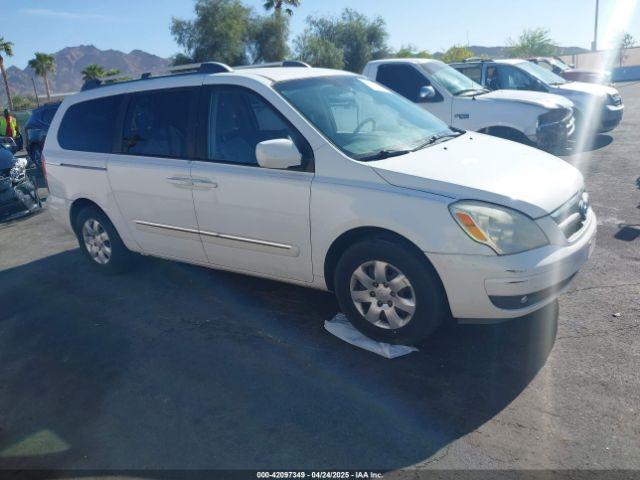  Salvage Hyundai Entourage