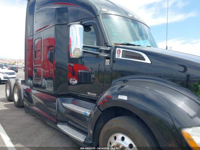  Salvage Kenworth T680