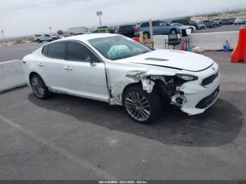  Salvage Kia Stinger