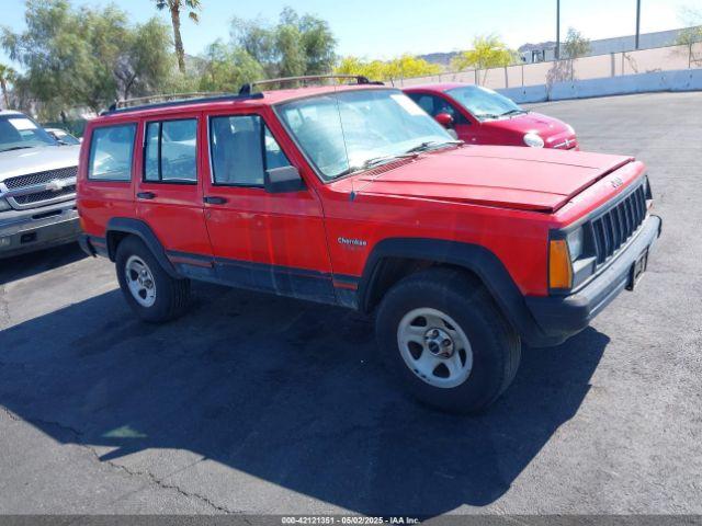  Salvage Jeep Cherokee