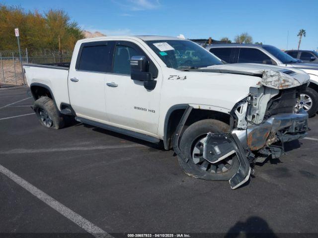  Salvage Chevrolet Silverado 2500