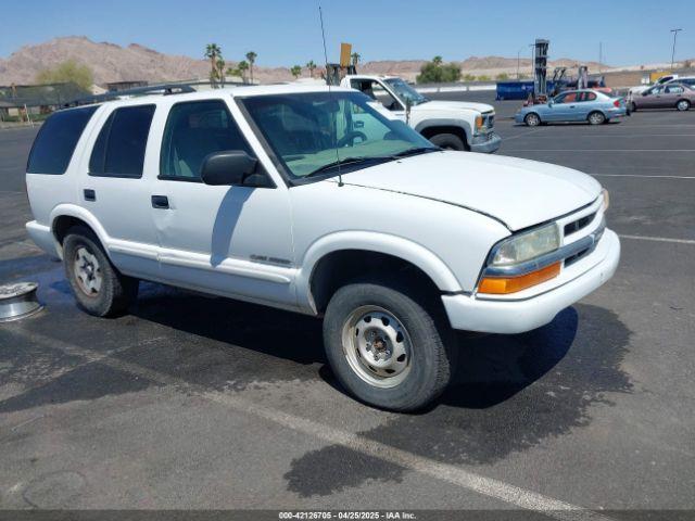  Salvage Chevrolet Blazer