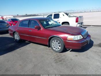 Salvage Lincoln Towncar