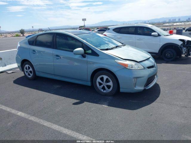  Salvage Toyota Prius
