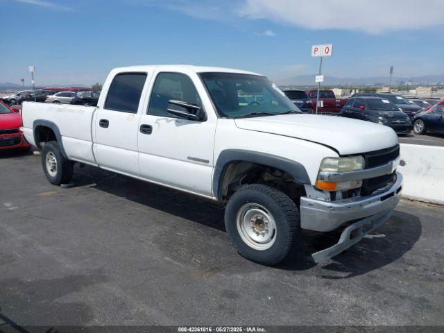  Salvage Chevrolet Silverado 2500