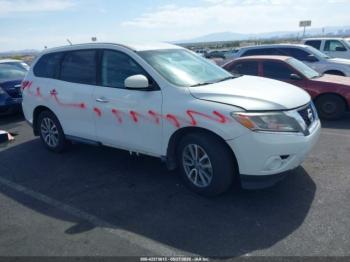  Salvage Nissan Pathfinder