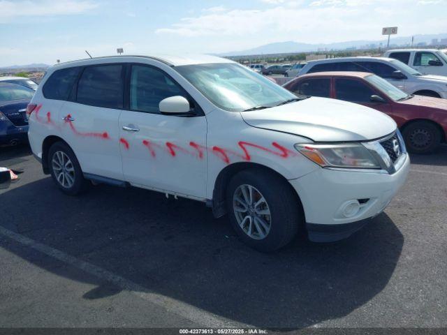  Salvage Nissan Pathfinder