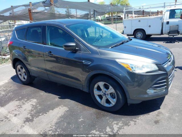  Salvage Ford Escape