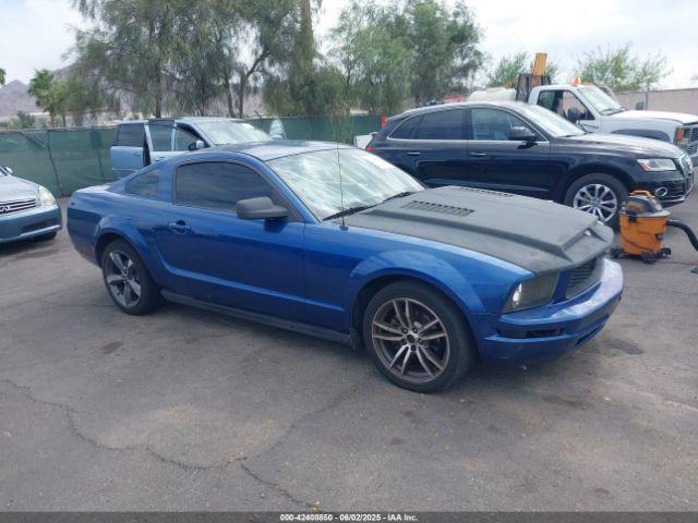  Salvage Ford Mustang