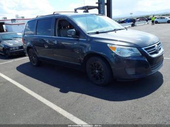  Salvage Volkswagen Routan