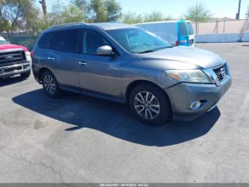  Salvage Nissan Pathfinder