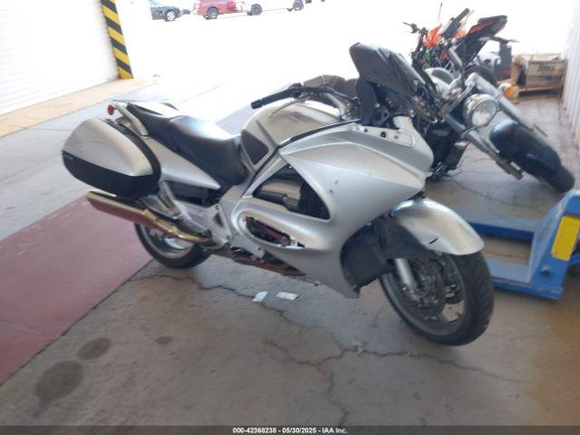  Salvage Honda St1300