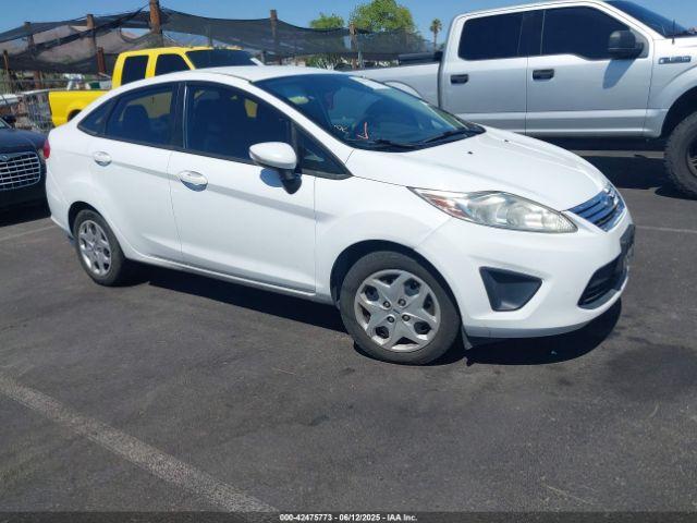  Salvage Ford Fiesta