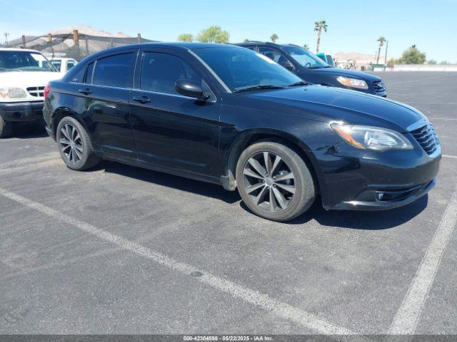  Salvage Chrysler 200