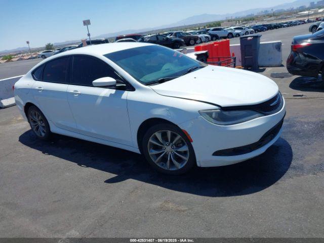  Salvage Chrysler 200