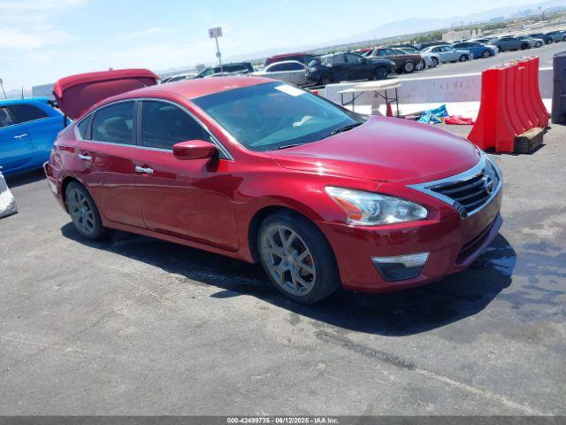  Salvage Nissan Altima