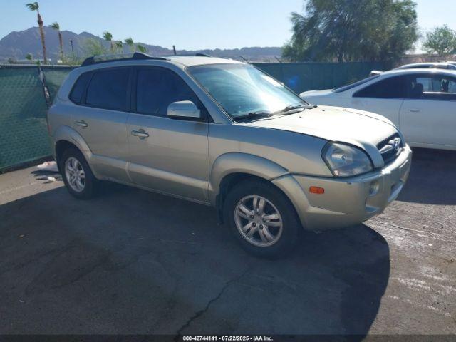  Salvage Hyundai TUCSON