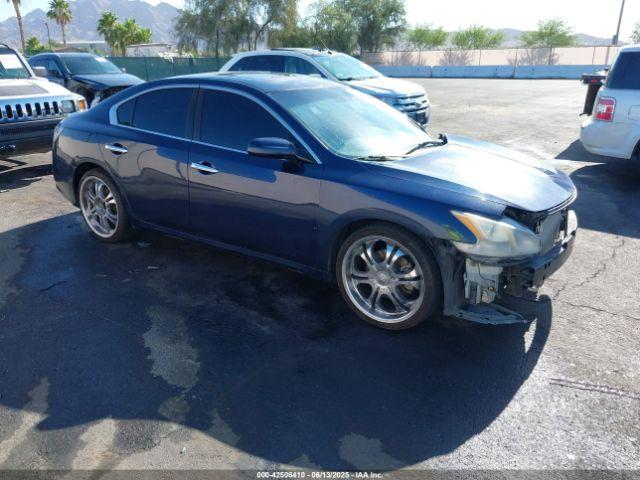  Salvage Nissan Maxima