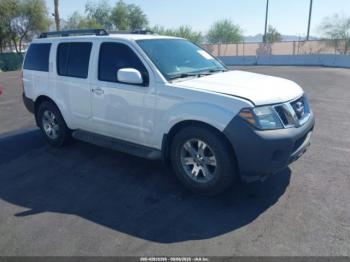  Salvage Nissan Pathfinder