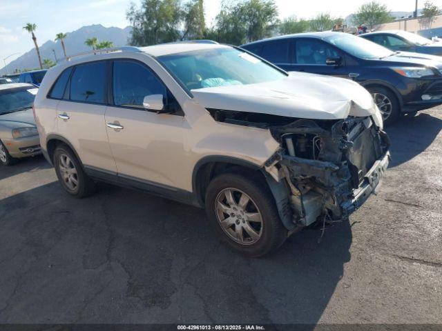  Salvage Kia Sorento