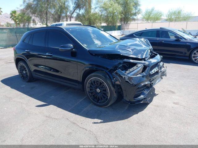  Salvage Mercedes-Benz GLA