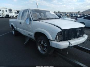  Salvage Chevrolet S-10
