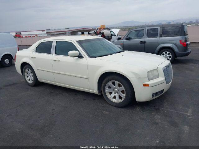  Salvage Chrysler 300