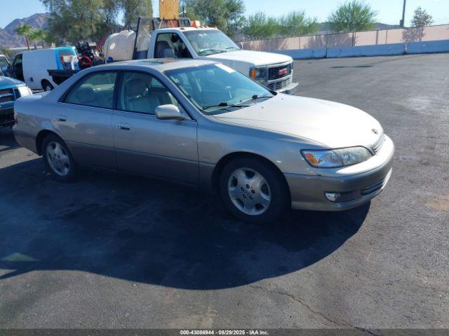  Salvage Lexus Es