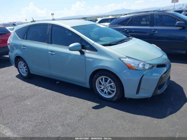  Salvage Toyota Prius v