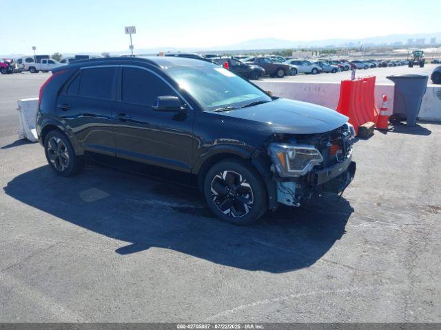  Salvage Kia Niro