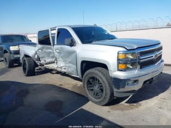  Salvage Chevrolet Silverado 1500