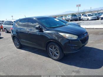  Salvage Hyundai TUCSON