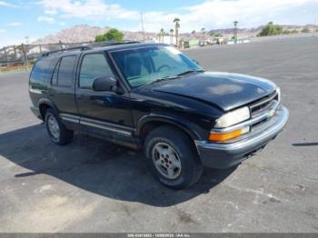  Salvage Chevrolet Blazer
