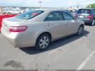 Toyota Camry Le Image 4