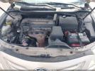 Toyota Camry Le Image 11