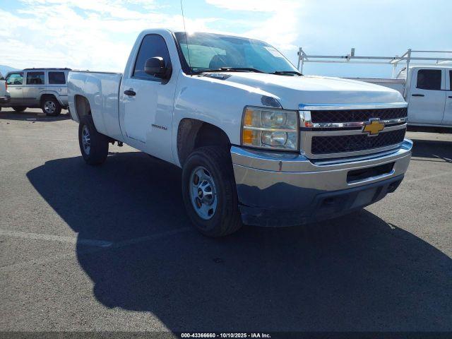  Salvage Chevrolet Silverado 2500